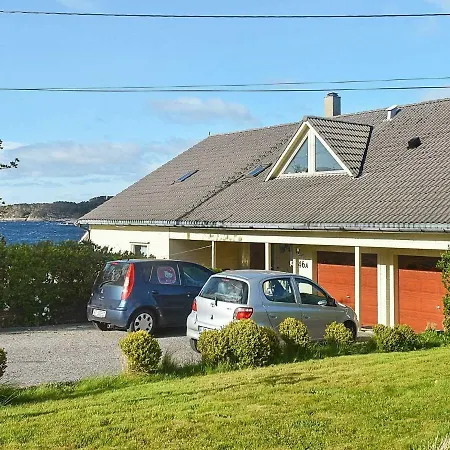 Hellesoy Appartement Tjeldsto